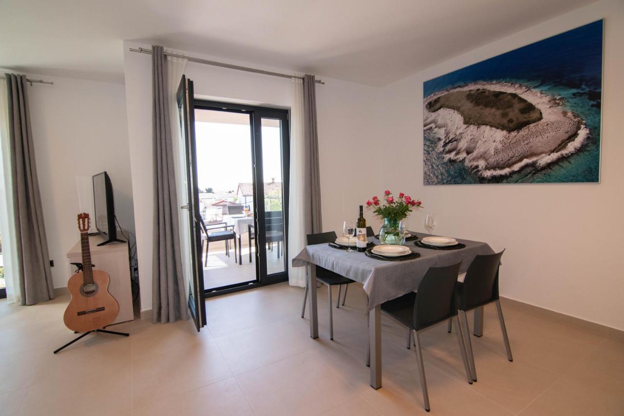Luxury Apartment Faro With Sea View And Swimming Pool Premantura Εξωτερικό φωτογραφία
